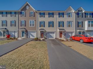 122 Dripping Spring Dr, Hedgesville, WV 25427