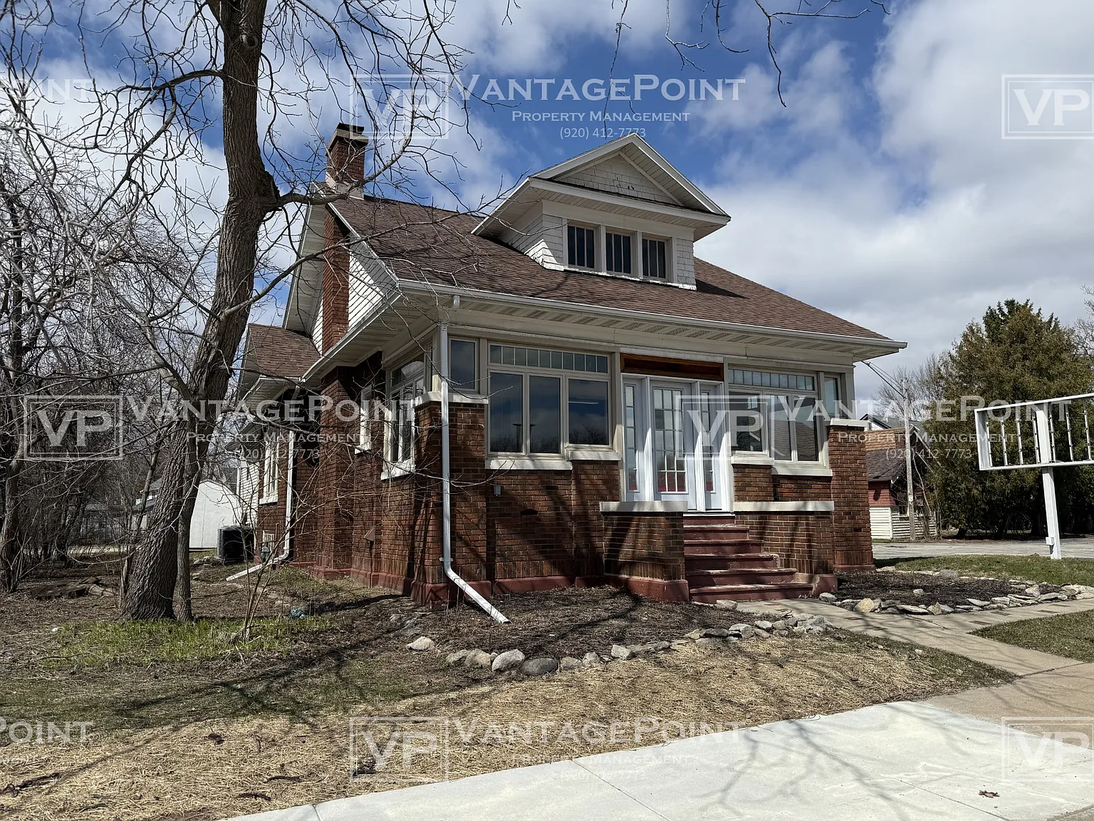 447 South Commercial Street - 1 — Photo 2