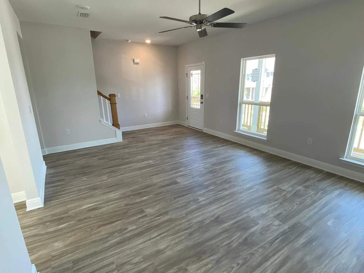 108 Carriage Rd — Photo 3