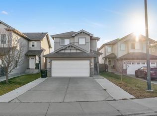 3363 16b Ave NW, Edmonton, AB T6T0P1