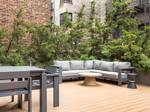 260 West 26th Street image 20 of 27