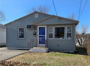 66 Sunset Ave, North Providence, RI 02911