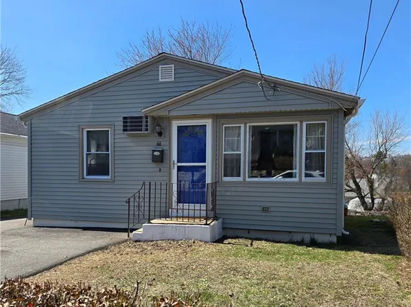 66 Sunset Ave, North Providence, RI 02911