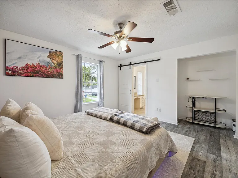 15302 La Mancha Dr — Photo 12