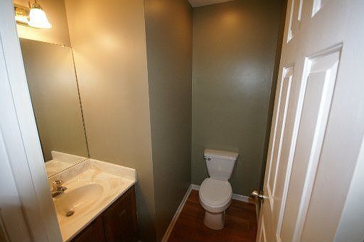 4th image of 7809 Village Dr