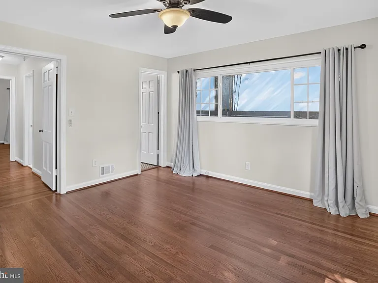 7803 Marbury Rd — Photo 14
