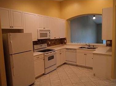 2nd image of 323 Monaco Dr #10