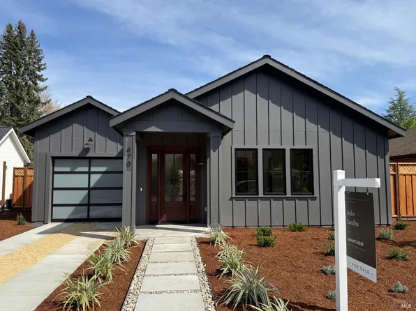 670 Oak Ln, Sonoma, CA 95476