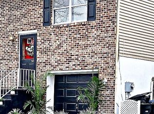 767 Colonial Square Dr, Lindenwold, NJ 08021