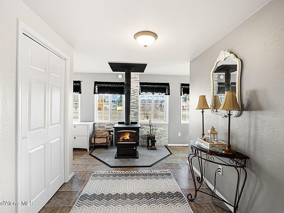 5th image of 331 15th St