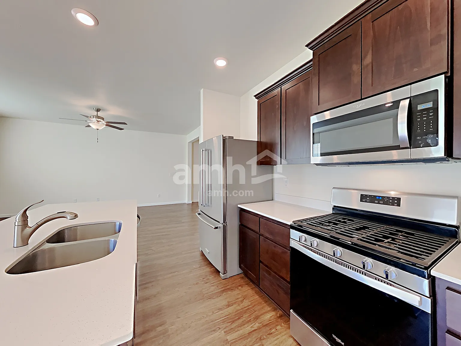 4 bed, 2.5 bath, 1843 sqft, $3,095 — Photo 3