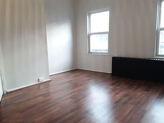 3rd image of 42 Jewett Ave #2Y