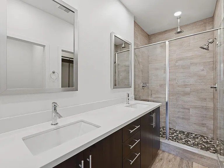 2440 Aperture Cir — Photo 16