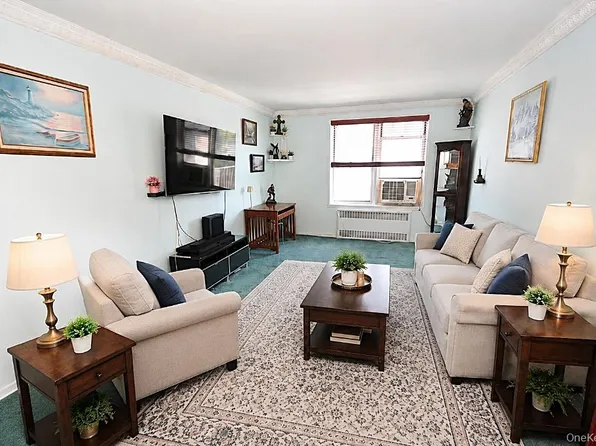 491 Riverdale Avenue #6D, Yonkers, NY 10705