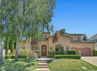 922 Shore Breeze Dr, Sacramento, CA 95831
