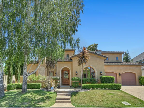 922 Shore Breeze Dr, Sacramento, CA 95831