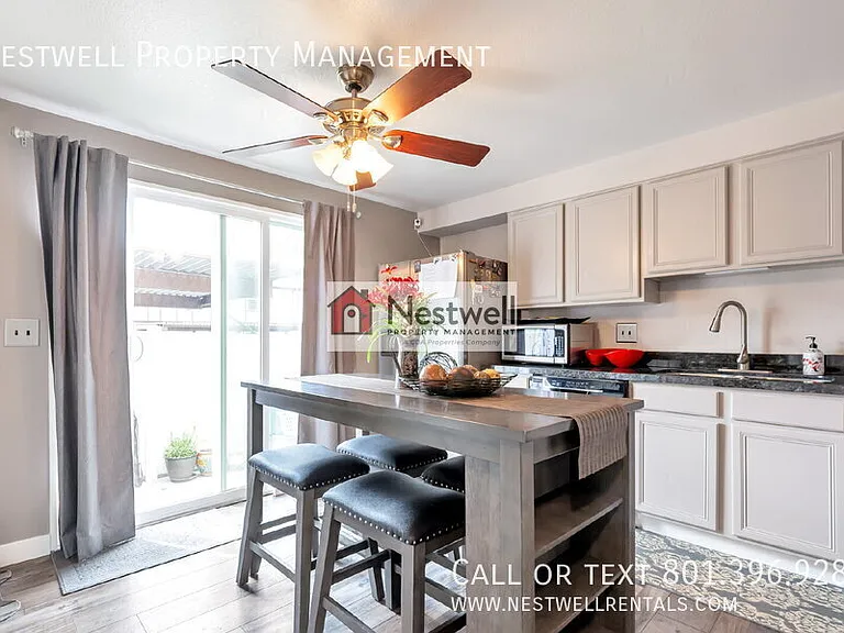4314 S Whitby Ct — Photo 4