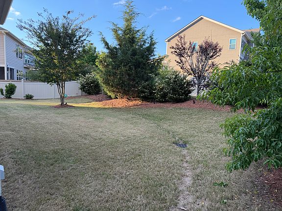 4th image of 1605 Capstone Dr