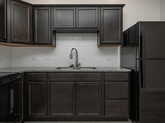 5th image of 1610 W 5th St #1