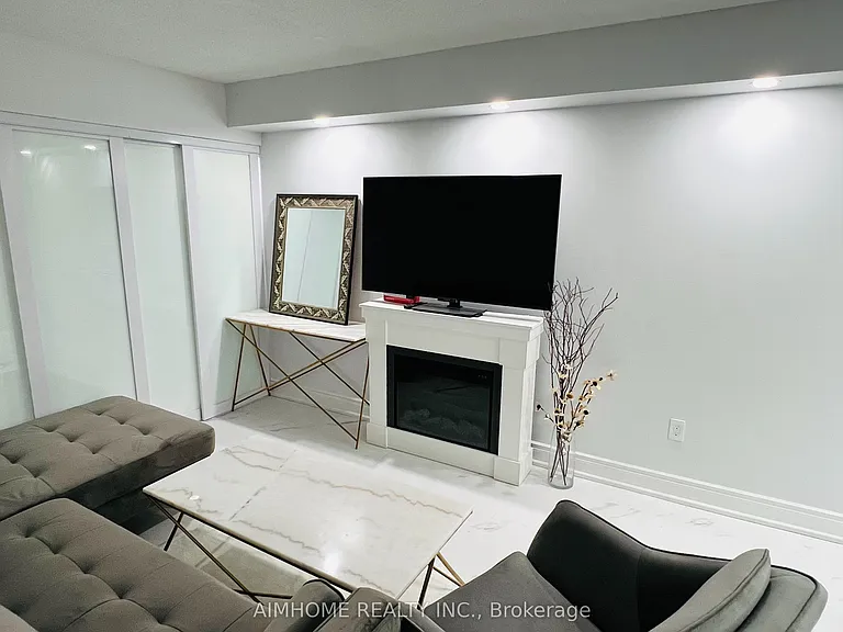 33 University Ave #207 — Photo 5