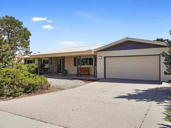 55 Grand Canyon Dr, White Rock, NM 87547