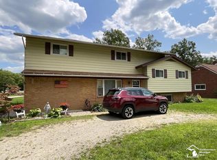 3407 Walnut St, Lambertville, MI 48144