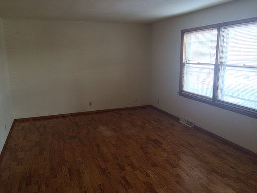 2nd image of 312 Mecherle Dr APT 4
