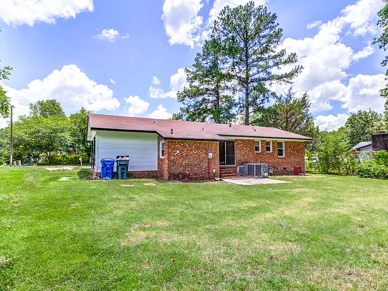 4505 Castlebar Dr — Photo 24