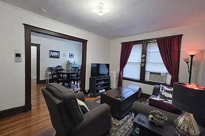 1 bed, 9999 sqft, $2,550 — Photo 2