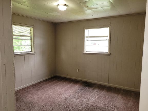 5th image of 613 Pillow Ave