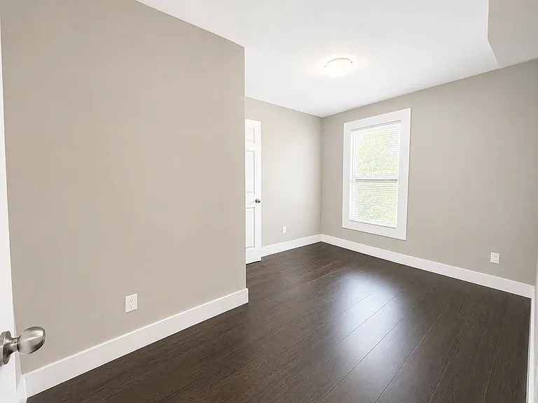 168 Sanford Ave S #2 — Photo 10