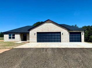 2184 Hilltop Ln, Blanchard, OK 73010