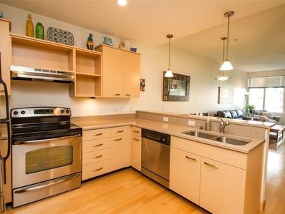 309 W Washington Ave UNIT 513, Madison, WI, 53703