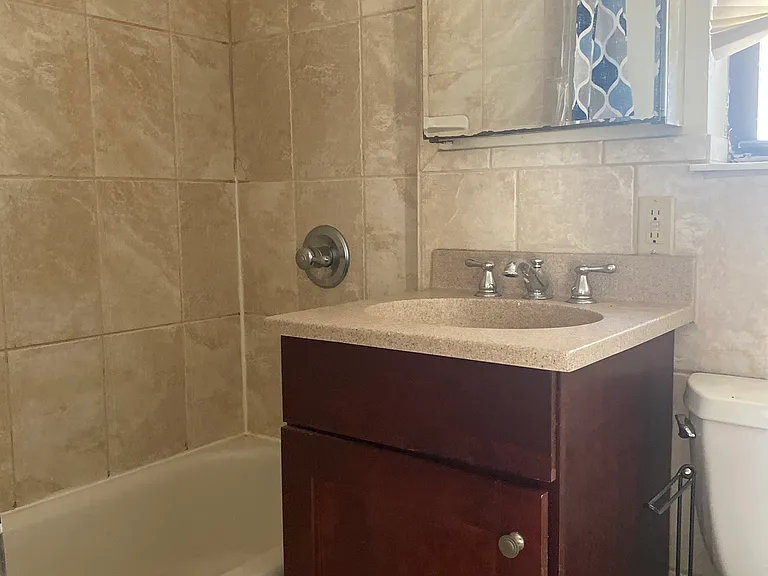 710 Amsterdam Ave #5B — Photo 7