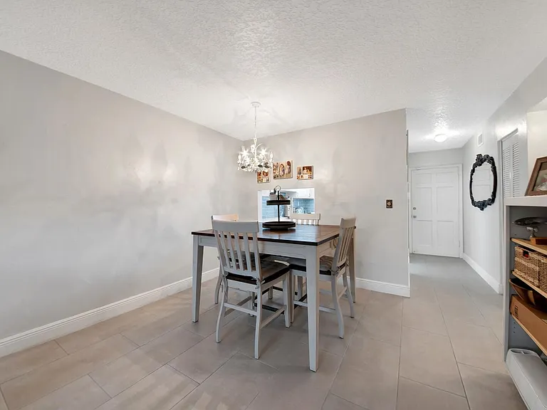 2812 Garden Dr S #109 — Photo 6