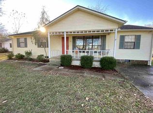 120 Division St, Medina, TN 38355