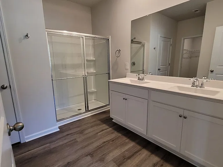 7136 Foxhollow Ln — Photo 23
