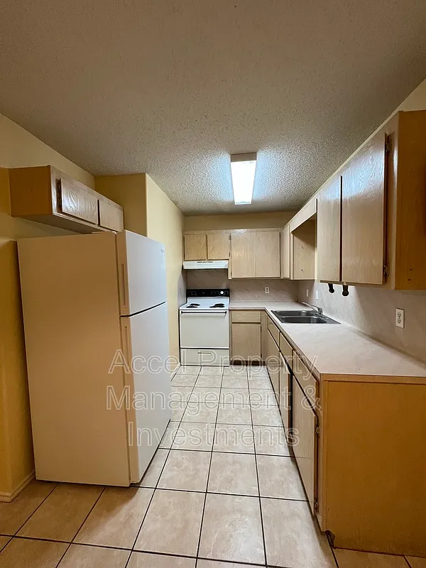 2 bed, 2.0 bath, $750 — Photo 4