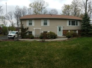 1 Wesley Dr, West Milford, NJ 07480