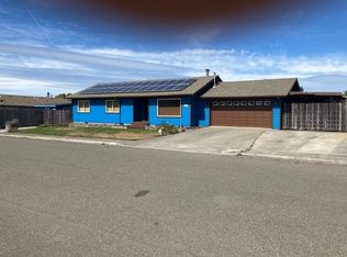 1451 Dena Dr, McKinleyville, CA 95519
