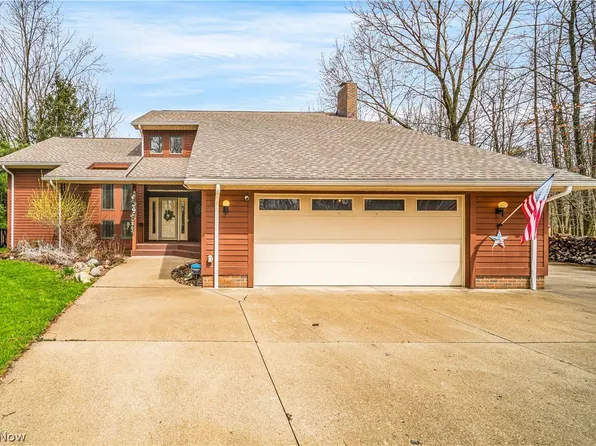 17549 Alexander Rd, Walton Hills, OH 44146