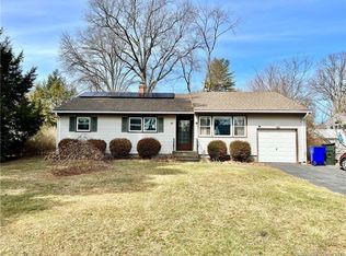 48 E Maxwell Dr, West Hartford, CT 06107