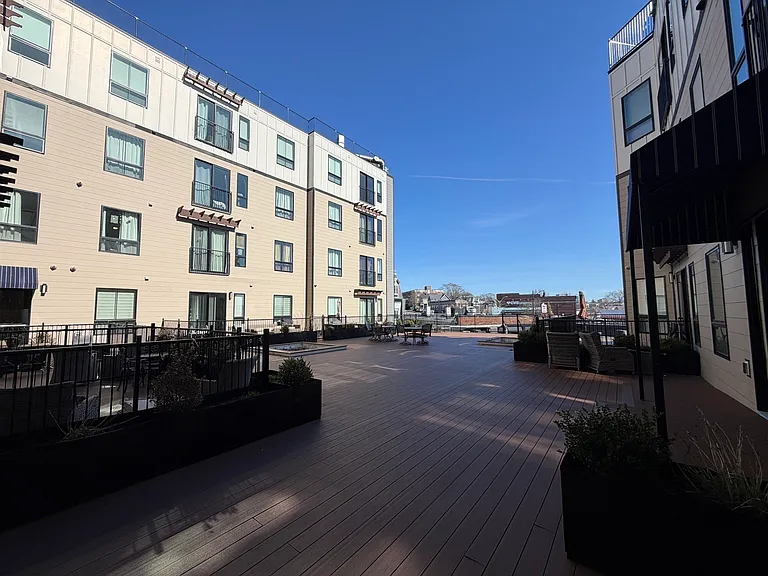 87 Medford St #215 — Photo 16