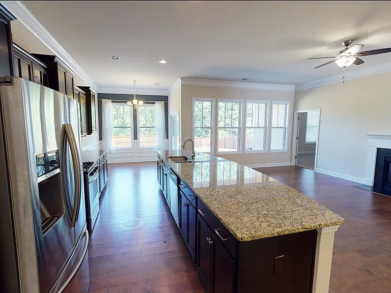 664 Scarlet Baby Dr — Photo 29