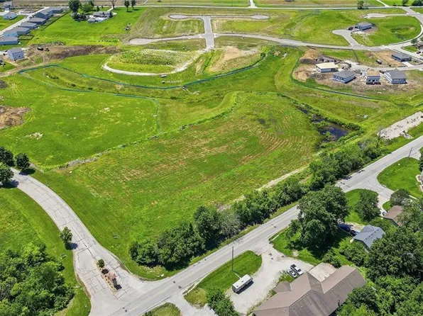 Tuscany Pkwy, Peculiar, MO 64078