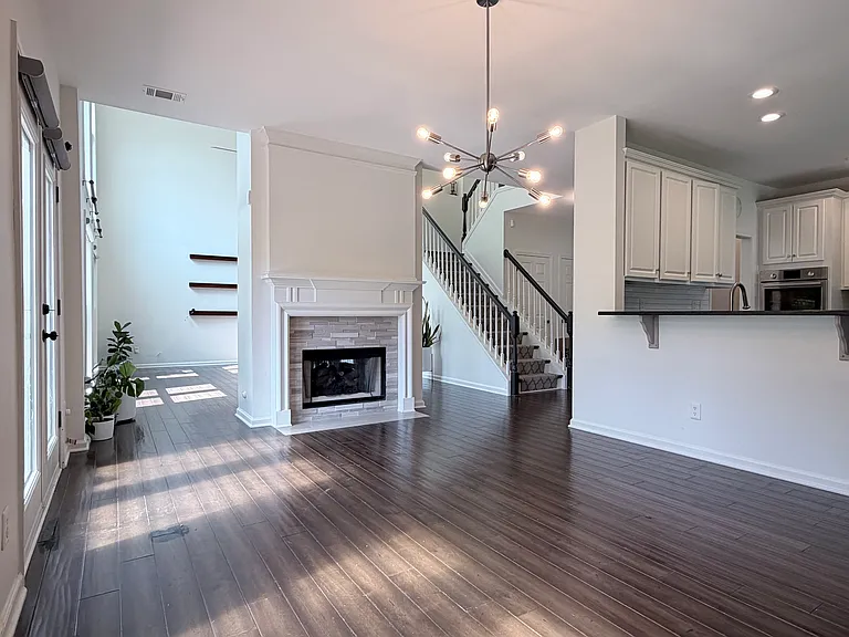 950 Lancaster Walk — Photo 16