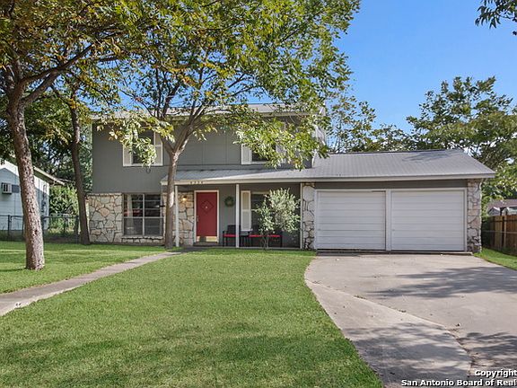 2nd image of 4334 Parkwood Dr