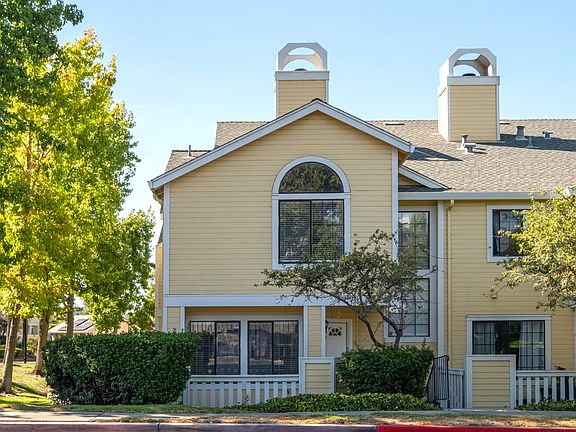 2nd image of 614 Devonwood