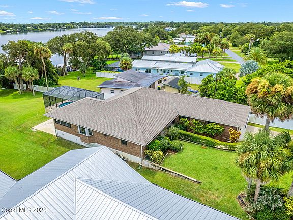 2nd image of 9808 Riverview Dr