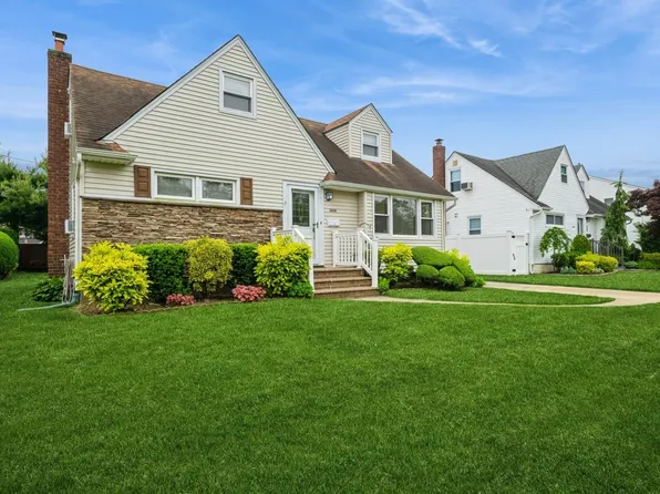 3668 Sherry Avenue, Wantagh, NY 11793